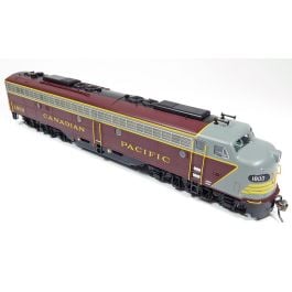 HO EMD E8A (DC/Silent): Canadian Pacific - Early Maroon: #1801