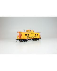 HO Northeastern-style Steel Caboose: Chessie System: #1835